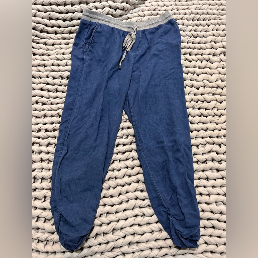 Splendid lightweight flowy joggers